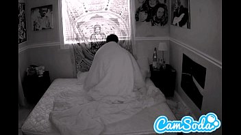 camgirl wird beim ficken ihres freundes mit nachtsichtkamera gefilmt