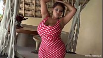 Dominicana dancing with her bigtits