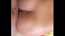 MILF Mexikaner Welpe, liebt harten Sex, mag es, seine Augen zu bedecken und ihn zu schlagen, dies ist eine kleine Video-Probe, sie ist unglaublich gut im Fangen.