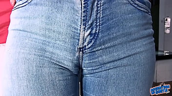 Cameltoe Jeans Body Parfait Latina! Cul, Seins, Chatte! Incroyable!