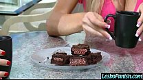 (шанель и таша) горячие симпатичные лекс девушки перед камерой получить секс-наказание от подлого лесбо-фильм-21