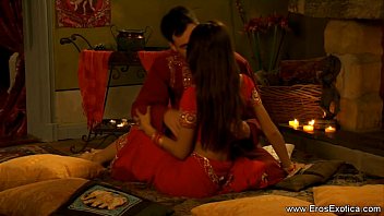 Amour intime faisant des amants indiens