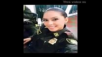 Chicas de policía latinas cachondas