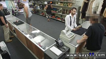 Молодой парень натурал с большим хуем и учителя занимаются сексом с пареньками-геями