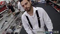 Подросток гей Секс и старые мужчины имея мальчики сосать Дик и получать