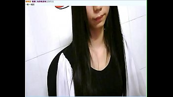 Bambina che si masturba in webcam - myxcamgirl.com
