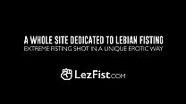 lezfist-3-6-217-video-dildo-surprise-72p-1