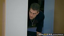 Brazzers - Подростки любят большие - Делюсь братьями и сестрами, часть 2, сцена с Вайолет Старр и Ксандером Си в главных ролях
