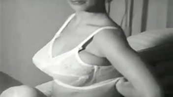 ヴィンテージ1950年代のプッシー