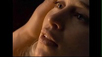 CelebrityING.com - Emilia Clarke Scènes De Sexe Dans Game Of Thrones