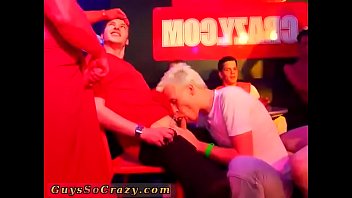 Гей порно человек онанизм участник это еще пухлый из Горячая dicksucking