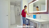 ShowerBait Heterosexual ducha follada por compañeros de cuarto bf