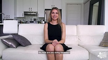 CASTING FRANCAIS - Первый кастинг для канадской лесбиянки Vanessa Siera в любительском видео