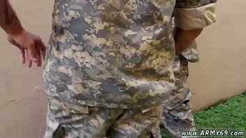 Трансвистит и молодой мальчик секс фильм сексуальный черный гей s. порно день почты