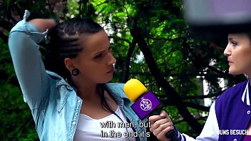 BUMS BESUCH - Сладострастная немецкая модель Джоли Лав трахается со случайным парнем в любительском видео