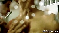 Так что молодые парни трахаются и немецкий сексуальный гей-фильм, конечно, повезло