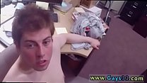 Гей парень скачет прямо до спермы в первый раз, я не знаю, как это