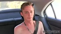 Video porno gay maschio con testa rossa Pretty Boy viene scopato crudo