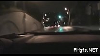 Горячая красотка может трахнуть любого парня, которого захочет, в любое время дня