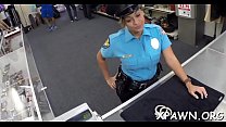 Много веселья продолжается, так как в магазине есть секс