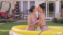 Lésbicas Alina Lopez e Eliza Ibarra