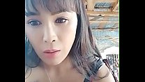 Северо-восточная сестра Хаофанг пошла на низовой уровень, чтобы соблазнить дядю пчеловода заняться сексом Не смотри на дом дяди, который груб снаружи и удобен внутри, очень подходит для киски
