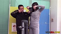 VODEU - Una giapponese si fa scopare da un piccolo cazzo