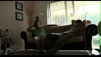 Горячая красотка может трахнуть любого парня, которого хочет эта малышка, в любое время дня