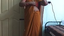 дези индийский роговой тамил телугу каннада малаялам хинди измена жена носить сари ванита показывает большие сиськи и бритая киска нажмите жесткие сиськи пресс-прижимать трение киски мастурбация