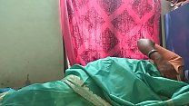 desi indiano com tesão tamil telugu kannada malayalam hindi traindo esposa vanitha vestindo saree mostrando peitos grandes e buceta raspada aperte seios duros aperte beliscão esfregando buceta masturbação