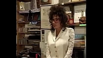 Vanessa in der Buchhandlung