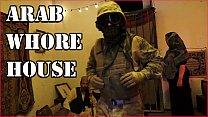 TOUR OF BOOTY - Amerikanische Soldaten schleudern Schwanz in einem arabischen Whorehouse