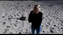 Горячая красотка может трахнуть любого парня, которого хочет малышка, в любое время дня