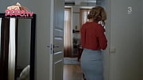 2018 популярная обнаженная Лив Мджонс показывает свои вишневые сиськи из Advokaten Seson 1, эпизод 1, сцена секса на PPPS.TV