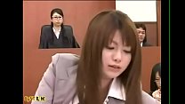 Человек-невидимка в азиатском зале суда - название, пожалуйста