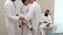 Гей-мальчики, юная галерея нижнего белья и обнаженное писающие видео, старейшины Garrett