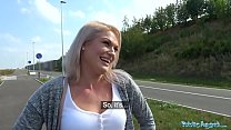 Public Agent Sexy Blondinen Public Blowjob und heißes Auto Motorhaube ficken