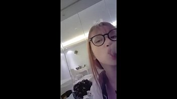 Studentessa cinese scopata all'hotel (video completo: https://shrtz.me/NJzEVg2)