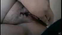 Mi esposa gordibuena masturbándose con sus dildos y un rico anal