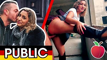 На улице! Горячая милфа ◇ Danka Diamond ◇ шпилит незнакомца на улице в Берлине! Dates66.com (АНГЛИЙСКАЯ ВЕРСИЯ)
