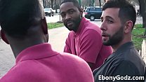 Я единственный парень, который может проникнуть внутрь тебя, понял?