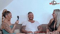 Milfs de sport allemands faisant un trio anal avec tatouage