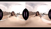 VR Молодой сосед пятого нимфоманки входит в роговой бассейн сообщества и хочет ебать на открытом воздухе POV латина порно в испанской виртуальной реальности PORNBCN 4K