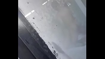 Моя соседка поймала меня на передаче ее мужу и в итоге засняла все на крыльце! В этот праздник была лачуга !!