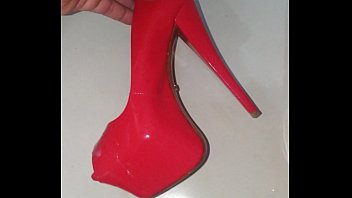 Wearing a scarpin and giving a super cum on his girlfriend's red Peep toe Schutz