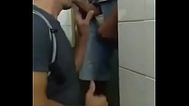 sesso in bagno