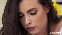 Натуральная брюнетка с большой задницей Casey Calvert учится любить хардкорный анальный трах