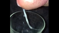 Sperma in ein Glas