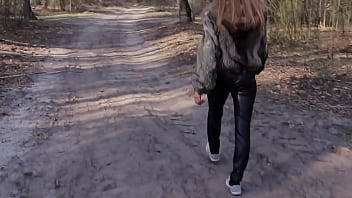 Outdoor sex: Babe in fur coat and leather leggings fucked in the woods
