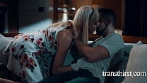 Я не мой отчим.. Ты можешь быть мачехой (мужчина трахает транса)